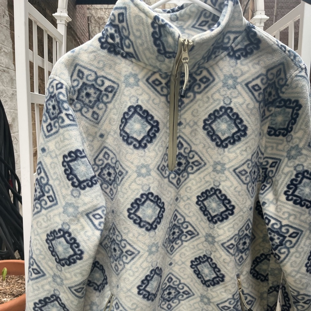 PACSUN Quarter zip 10/10 condition. Size Small.